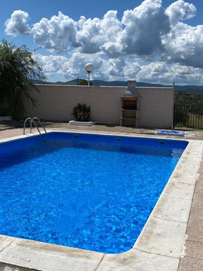 Casa Rural Montes De Trigo Jerez De Los Caballeros Extérieur photo
