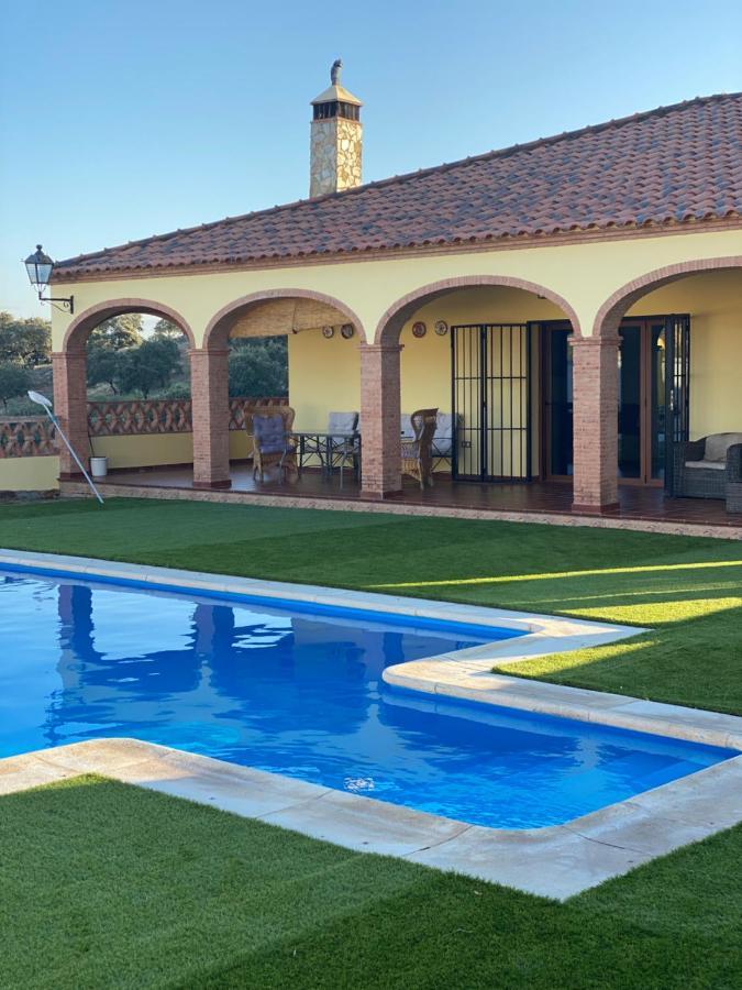 Casa Rural Montes De Trigo Jerez De Los Caballeros Extérieur photo